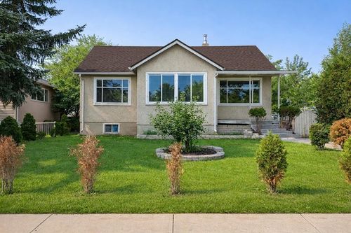 326 27 Avenue Ne, Calgary, AB, T2E2A2 | Card Image