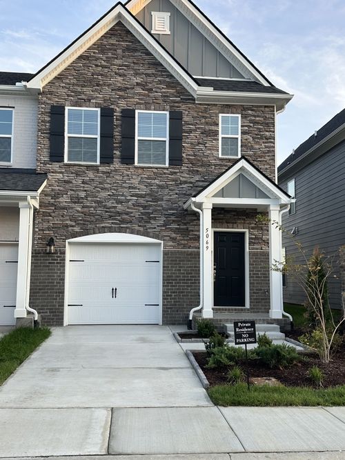 5069 Dayflower Dr, Hermitage, TN, 37076-2472 | Card Image