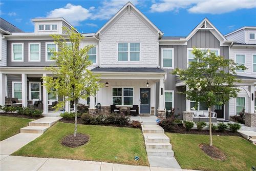 1961 James Red Moore Blvd, Atlanta, GA, 30318-4990 | Card Image