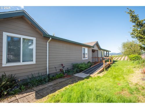 19583 Nw Adcock Rd, Yamhill, OR, 97148-8302 | Card Image