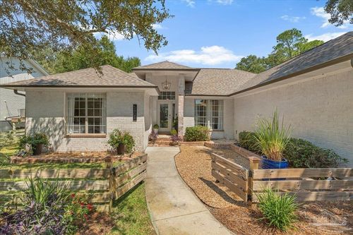5801 Red Cedar St, Pensacola, FL, 32507-8321 | Card Image
