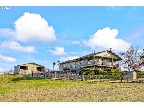 896 Se Dover Ln, Madras, OR, 97741-8867 | Card Image