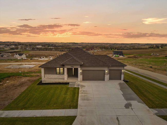 10901 N 161 St St, House other with 5 bedrooms, 4 bathrooms and 3 parking in Bennington NE | Image 41
