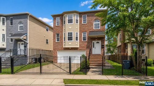 148 Munn Avenue, East Orange, NJ, 07017 | Card Image