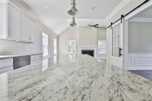 873 Salem St, Groveland, MA, 01834-1512 | Card Image