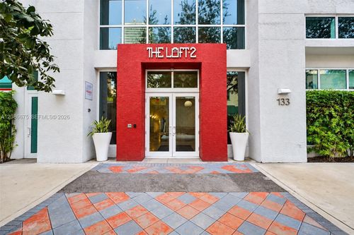 1710-133 Ne 2nd Ave, Miami, FL, 33132-2913 | Card Image