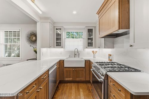 145-145 Putnam Park, Greenwich, CT, 06830-5780 | Card Image