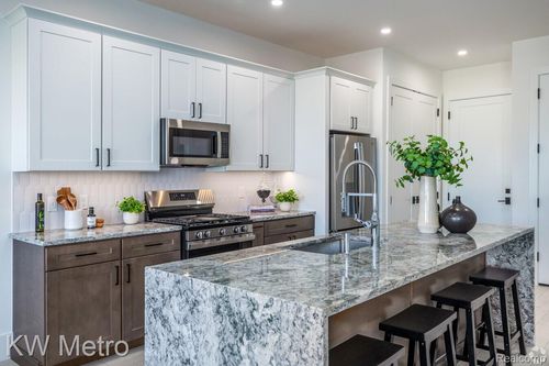 302-120 E Liberty St, Milford, MI, 48381-1955 | Card Image