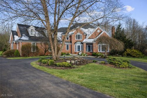 8940 Antelope Run, Novelty, OH, 44072-9604 | Card Image