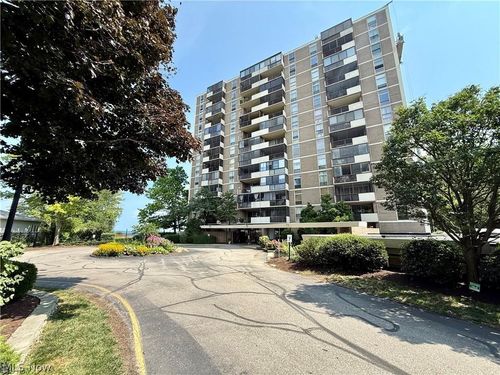 20-25801 Lakeshore Boulevard, Euclid, OH, 44132 | Card Image