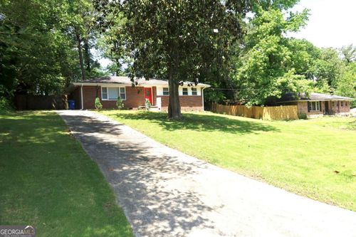 579 Kenridge Cir, Stone Mountain, GA, 30083-4228 | Card Image