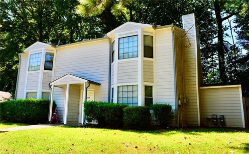 2124 Valley Oaks Dr Se, Smyrna, GA, 30080-1484 | Card Image