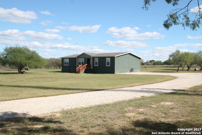 8600 S Loop 1604 E, House other with 4 bedrooms, 3 bathrooms and null parking in Elmendorf TX | Image 6