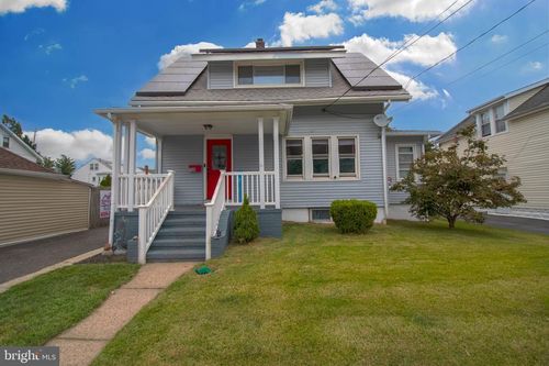 758 Puritan Ave, Lawrence, NJ, 08648-4642 | Card Image