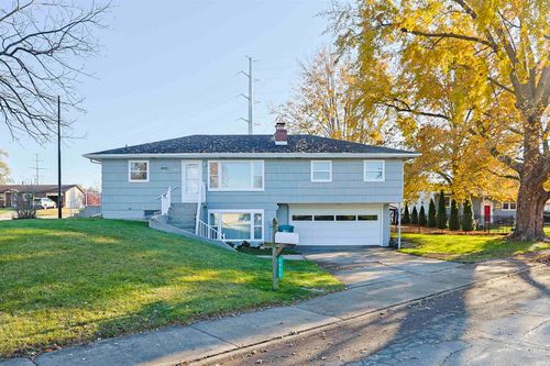 4059 Cottage Ave, Mishawaka, IN, 46544-3852 | Card Image