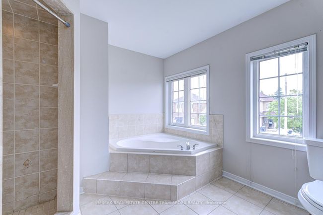 159 Albright Rd, House attached with 4 bedrooms, 4 bathrooms and 2 parking in Brampton ON | Image 25