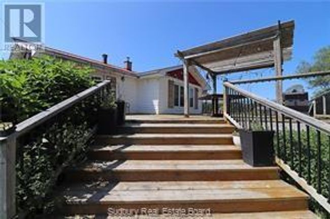 277 Bennet Rd, House other with 4 bedrooms, 3 bathrooms and null parking in Warren ON | Image 5