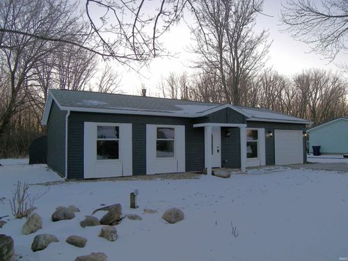 1820 Michaels St, Warsaw, IN, 46580-2433 | Card Image