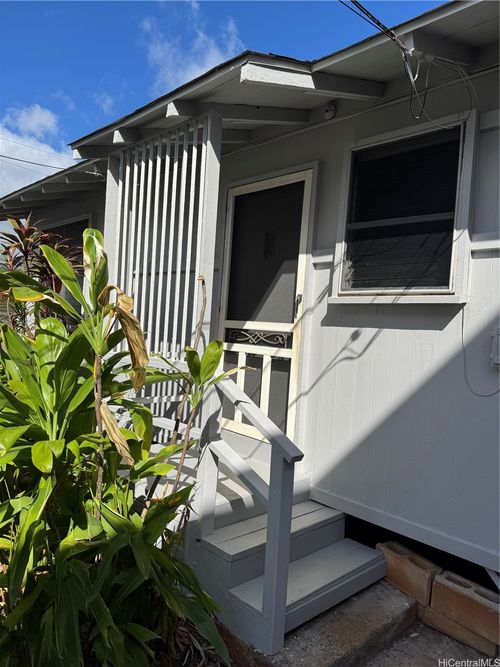 855 9th Ave, Honolulu, HI, 96816-7120 | Card Image