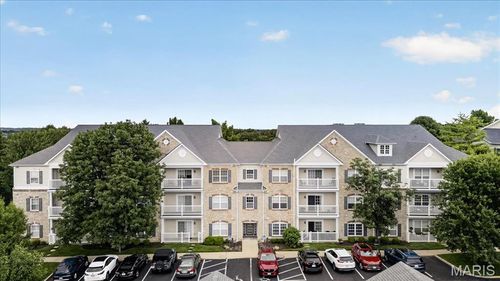108-5 Monarch Trace Ct, Chesterfield, MO, 63017-4619 | Card Image