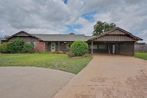 1034 Circle Drive, Clinton, OK, 73601 | Card Image