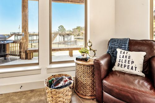 131 Deer Island Rd, Mabank, TX, 75156-6819 | Card Image