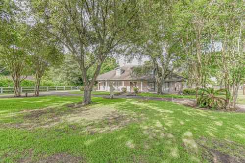 4503 Allen Genoa Rd, Pasadena, TX, 77504-3705 | Card Image