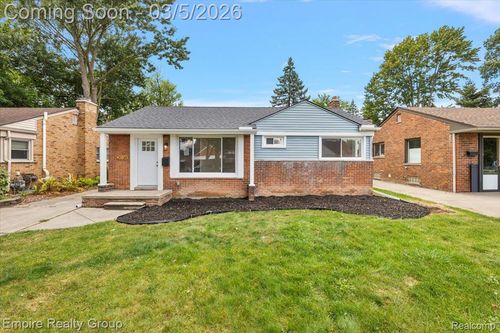 2038 Detroit St, Dearborn, MI, 48124-4152 | Card Image