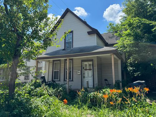 914 18 1/2 Ave Ne, Minneapolis, MN, 55418-4502 | Card Image