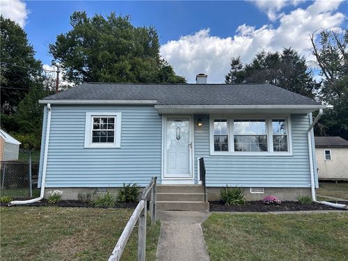 1518 Saxonburg Rd, Natrona Heights, PA, 15065-1842 | Card Image