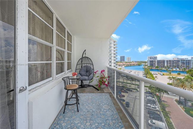 1015 - 3725 S Ocean Dr, Condo with 1 bedrooms, 1 bathrooms and null parking in Hollywood FL | Image 11