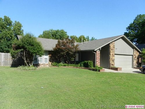 7834 S 72nd East Ave, Tulsa, OK, 74133-7841 | Card Image