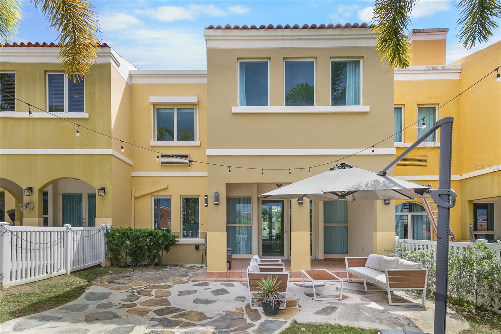 Residential Lease for rent in HUMACAO, 90 CANDELERO DR, 2400 m²