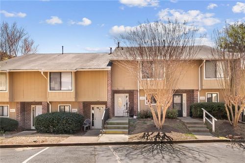 2163 Palmyra Dr Se, Marietta, GA, 30067-6680 | Card Image