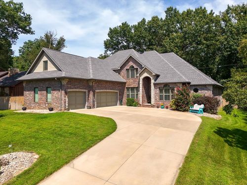 1468 S Bright Oak Avenue, Springfield, MO, 65809 | Card Image