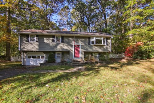 16 Woodland Drive, Clinton, CT, 06413 | Card Image