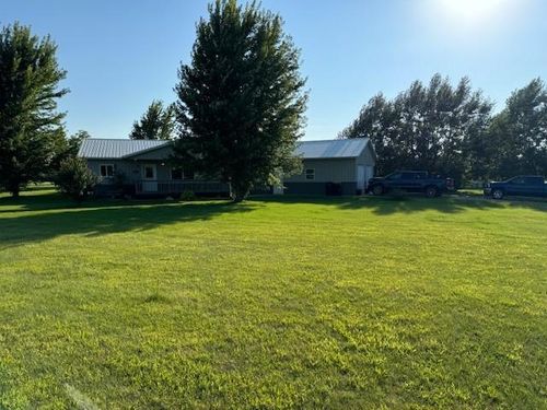 121 Commercial Ave, Villard, MN, 56385-3000 | Card Image