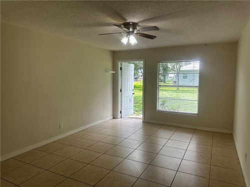 917 19th Pl, Vero Beach, FL, 32960-5378 | Card Image