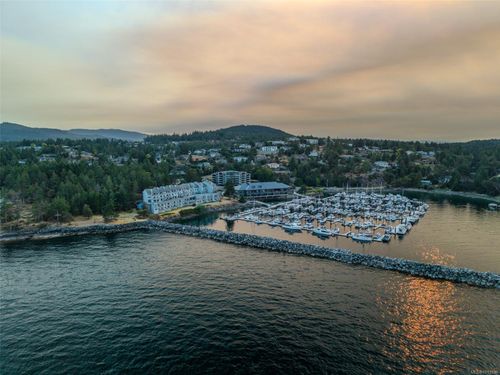 403-3555 Outrigger Rd, Nanoose Bay, BC, V9P9K1 | Card Image