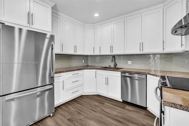 APT-3 - 23140 Island Vw, Townhouse with 3 bedrooms, 3 bathrooms and null parking in Boca Raton FL | Image 7