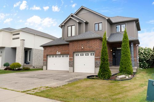 3139 Jinnies St, London, ON, N6L0C3 | Card Image