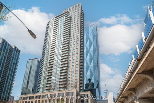 606-18 Yonge St, Toronto, ON, M5E1Z8 | Card Image