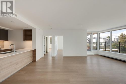 305-363 Tyee Rd, Victoria, BC, V9A0B5 | Card Image