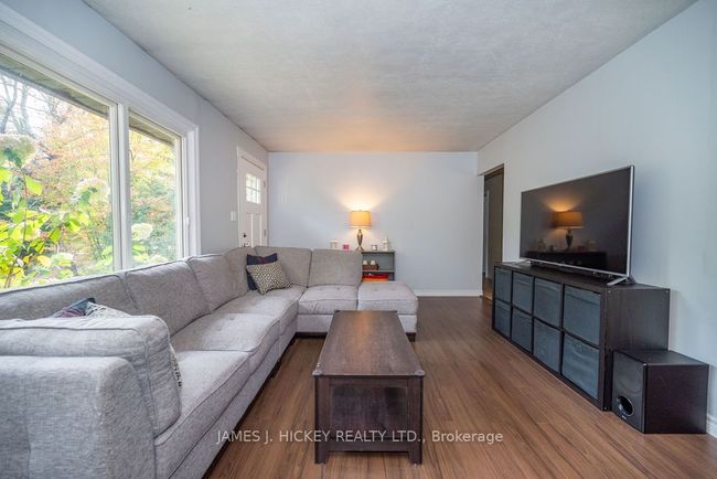 172 Kings Rd, House other with 3 bedrooms, 1 bathrooms and 4 parking in Chalk River ON | Image 9