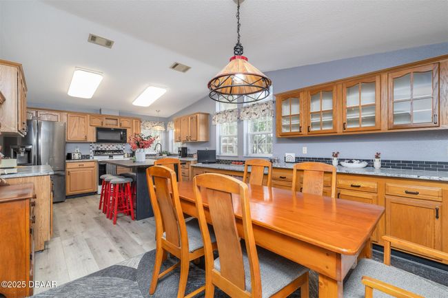 111 Penny Acres Ln, House other with 3 bedrooms, 2 bathrooms and null parking in Welaka FL | Image 11