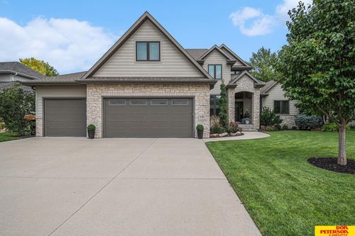 1736 Frederiksen St, Fremont, NE, 68025-3653 | Card Image