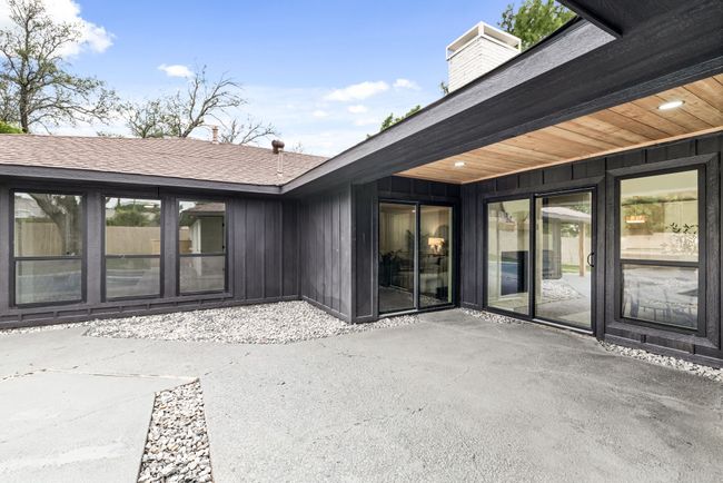 16918 Hunters Point Dr, House other with 4 bedrooms, 3 bathrooms and null parking in Dallas TX | Image 35