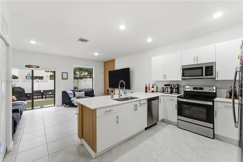 11467 W 34th Ct, Hialeah, FL, 33018-2207 | Card Image