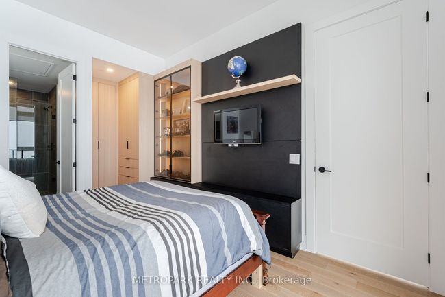 PH215 - 9000 Jane St, Condo with 2 bedrooms, 3 bathrooms and null parking in Concord ON | Image 25