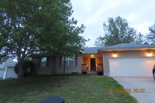 702 W Eagle Street, Nixa, MO, 65714 | Card Image
